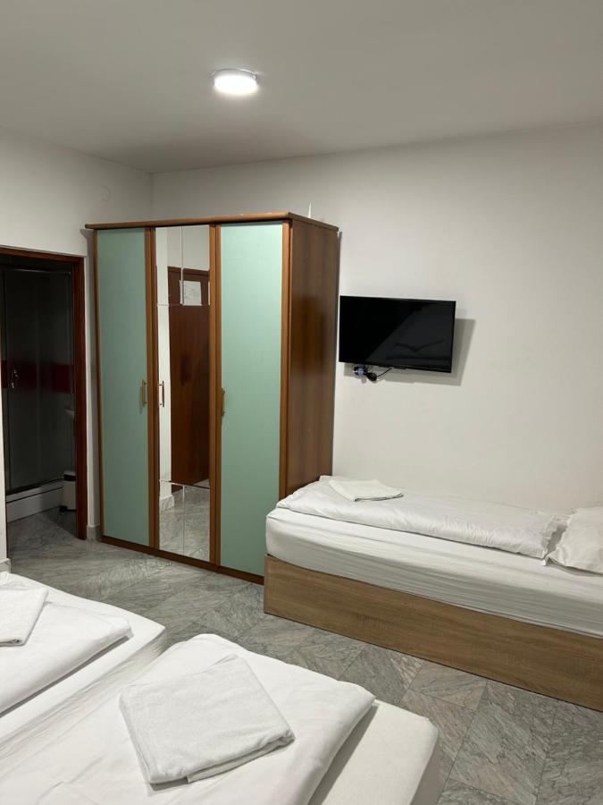 Sobe Zimmer Frei Pozega Eksteriør bilde