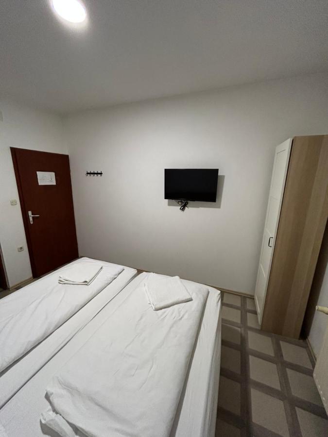 Sobe Zimmer Frei Pozega Eksteriør bilde