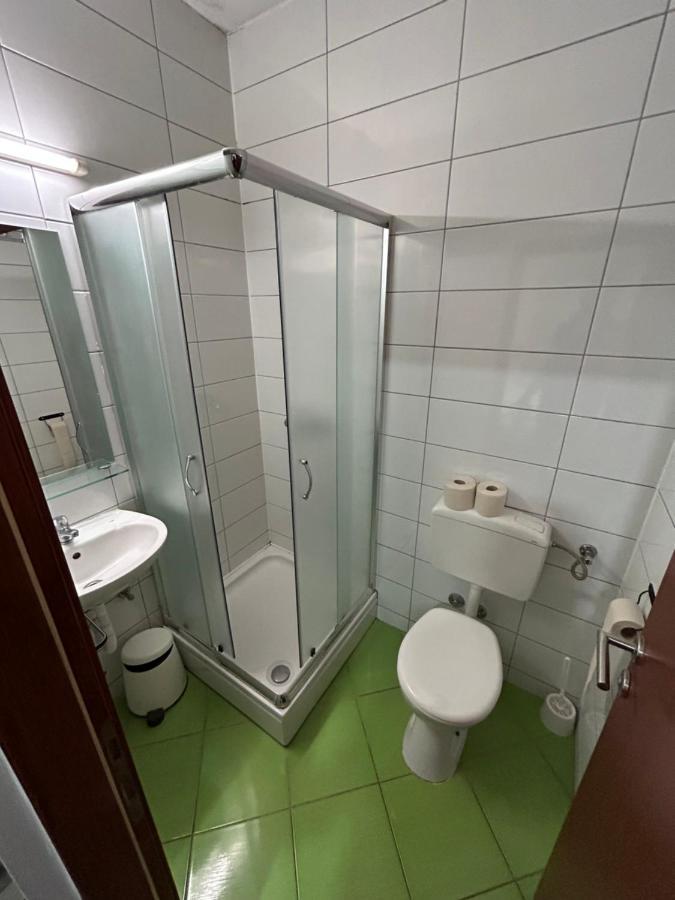 Sobe Zimmer Frei Pozega Eksteriør bilde